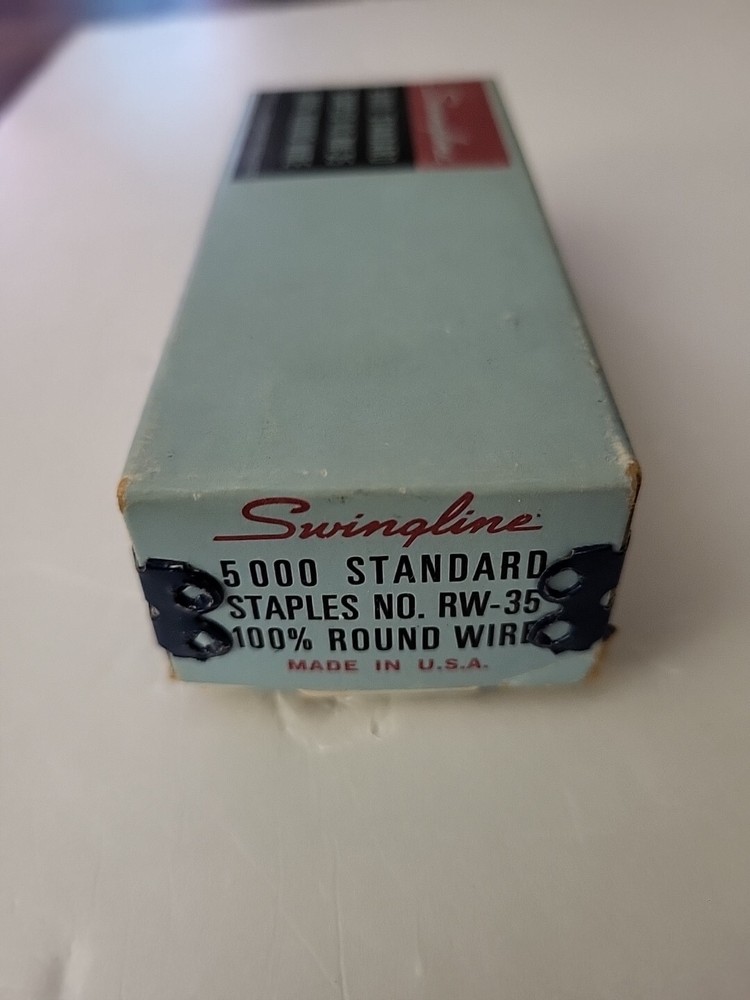 Swingline Vintage Staples RW-35 Open Box