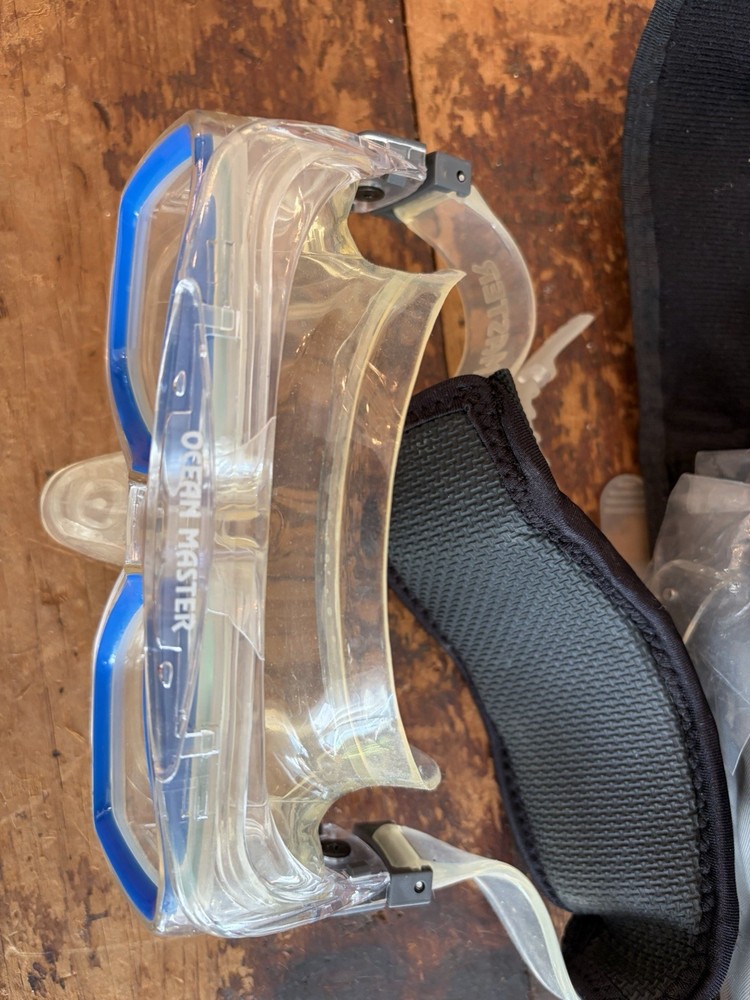 Ocean Master View 3 Mask Blue With Soft Case