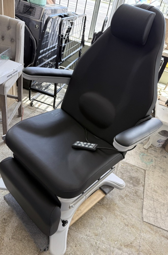 Milano E20 Power Procedure Chair