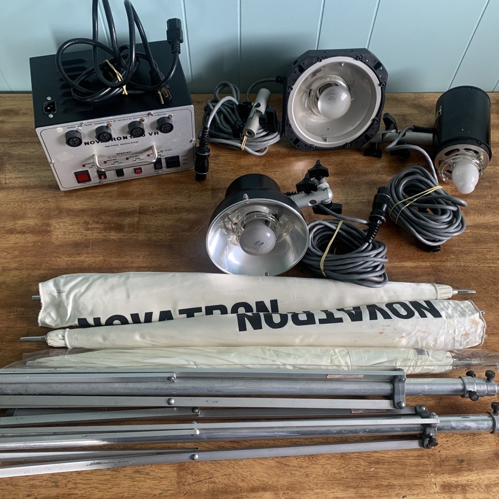 Novatron 1200 VR 4-Head Flash Strobe Light Kit - 3 Lights, Stands, READ TESTED