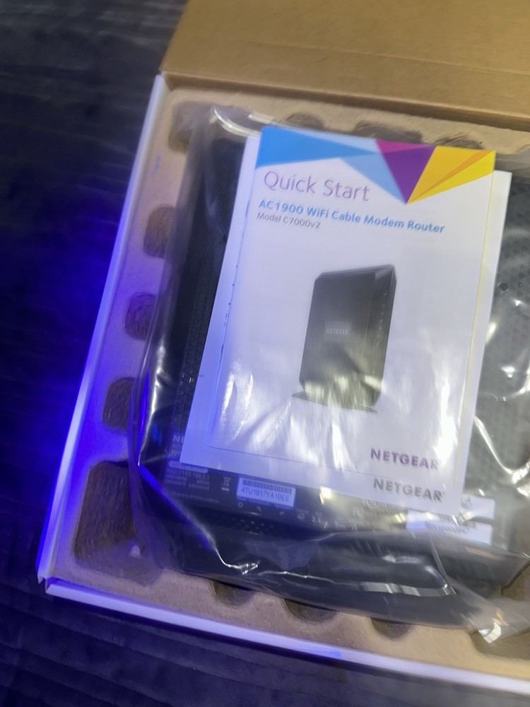 NETGEAR Nighthawk AC1900 C7000v2 Cable Modem Router DOCSIS 3.0 WiFi