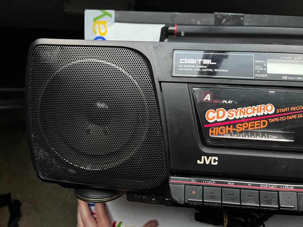 JVC RC-X3 CD Portable System 1988 Read Description