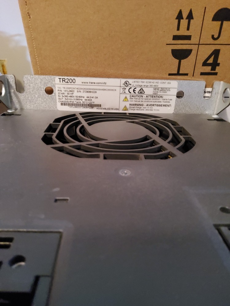 VFD variable frequency drive 480 volt 30 hp 22KW Danfoss Trane TR 200