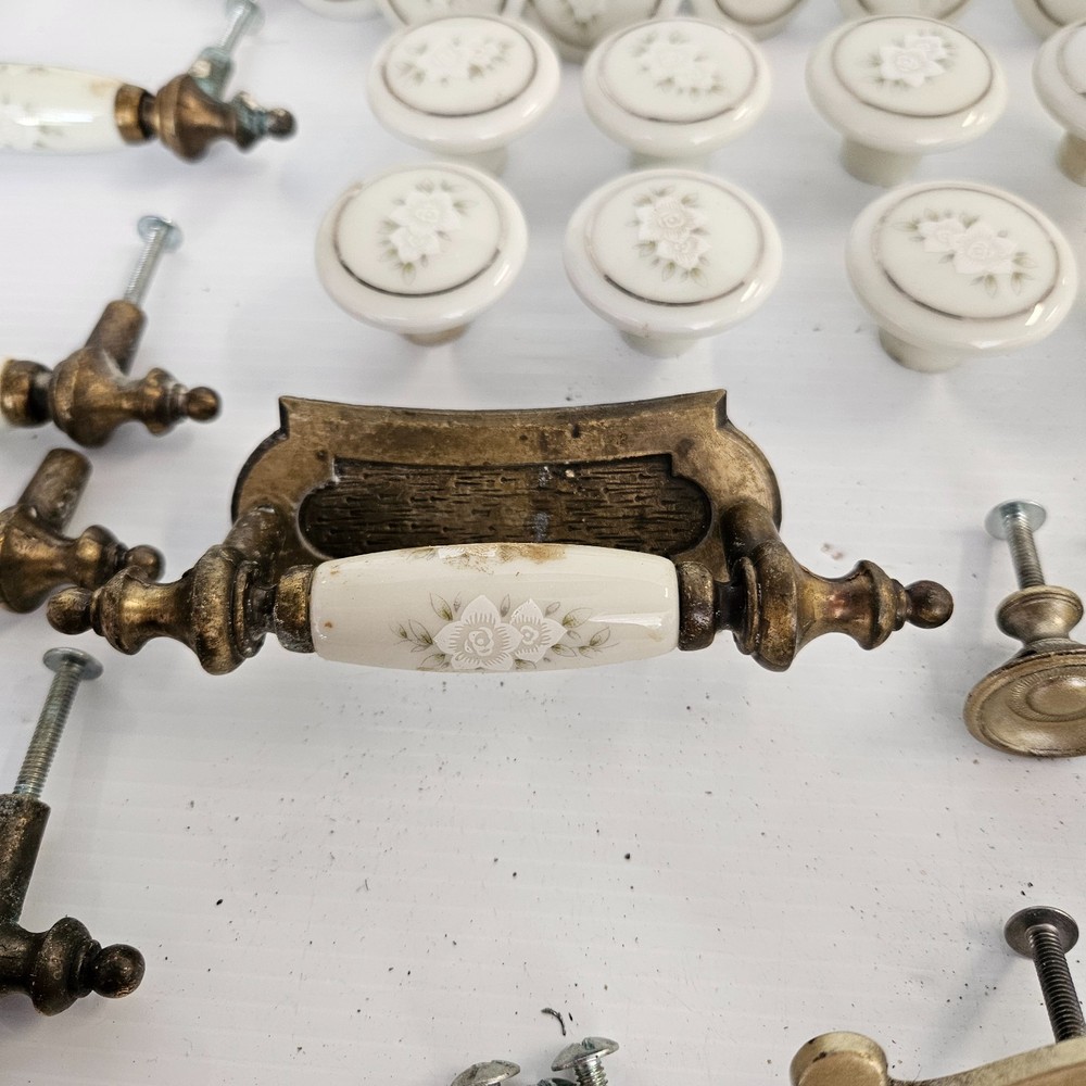 Large Lot Of Assorted Drawer Knobs And Pulls ( mixed lot)