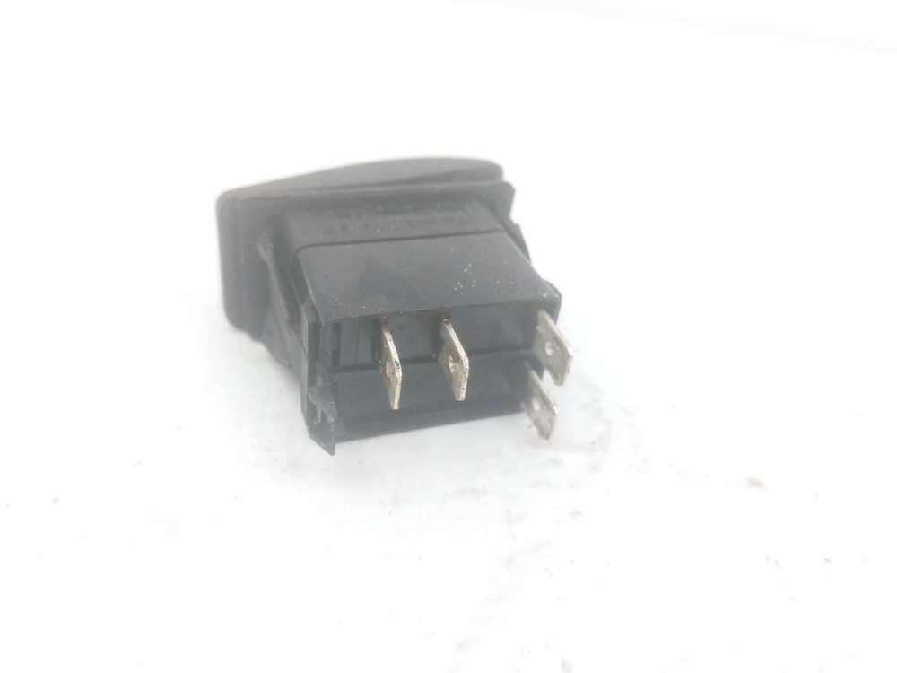 16 Can Am Commander 800R XT DPS Control Button Switch