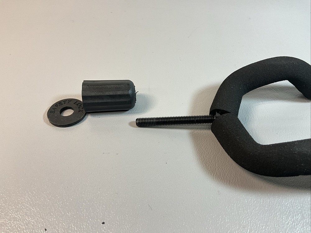 UNIVERSAL GUITAR WALL MOUNT, PADDED, NEVER USED. (R127).