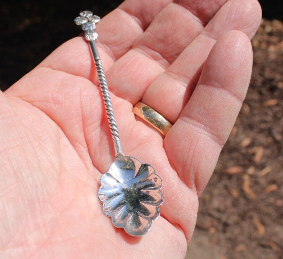 Antique Silver Berry Spoon w/Twisted Handle Shell Shape-#B1