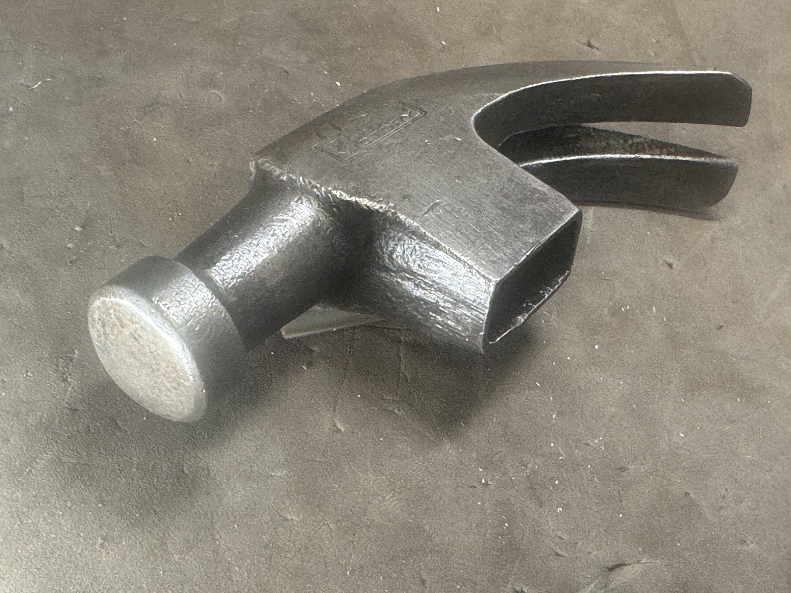 Vintage PLUMB VICTORY Curved Claw Hammer 16 oz. Head Nice Condition