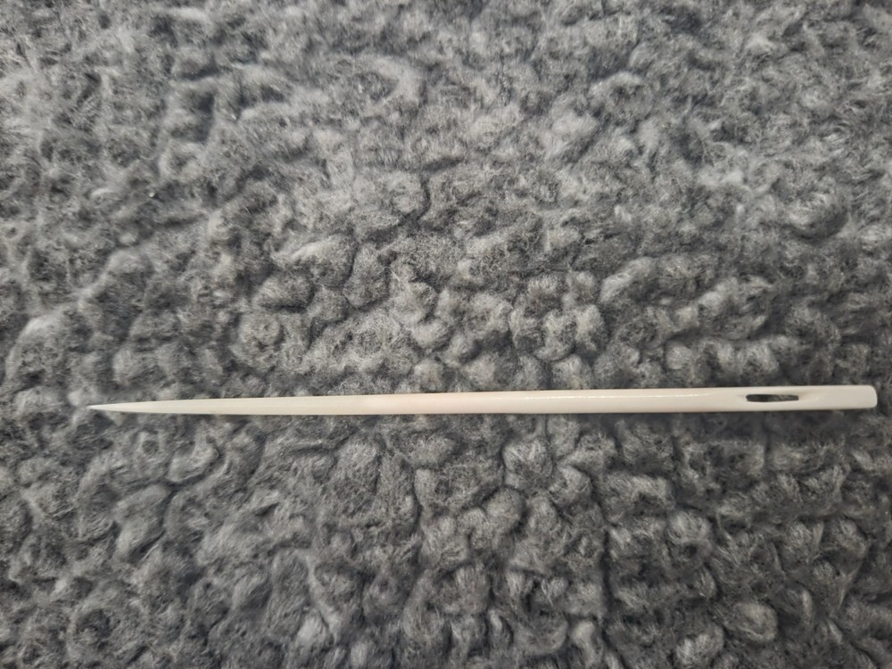 hard carved 4" NEEDLE