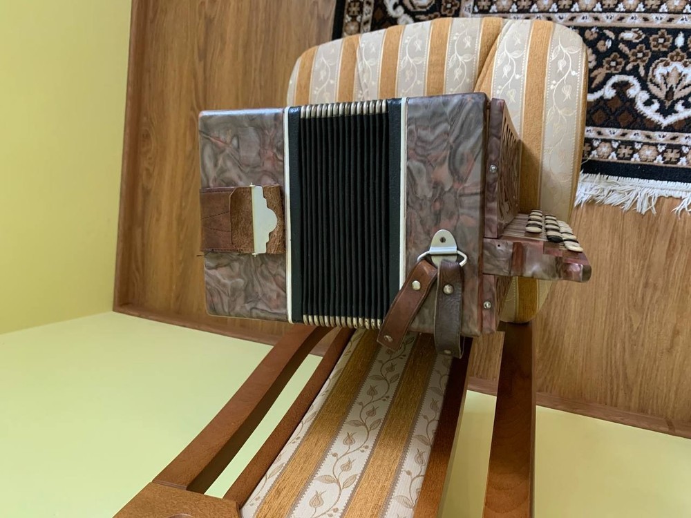 Баян Кремінне, хроматичний акордеон 100 басів, зроблено в Україні, народний музи