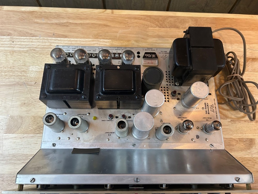 Fisher Model KX200 Integrated Stereo Master Control Amplifier Sericed Excellent