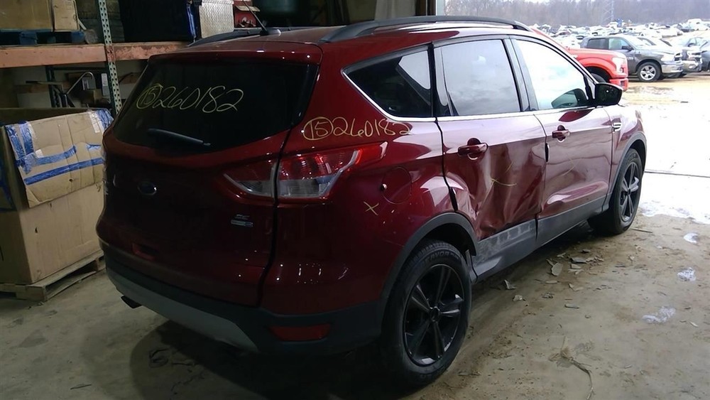 ESCAPE 2015 Glove Box 968419