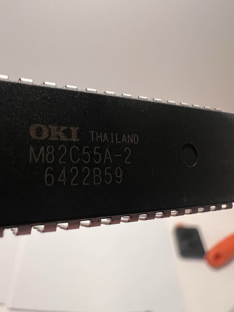 OKI M82C55A-2 (6422B59) Programmable Peripheral Interface Chip (X)