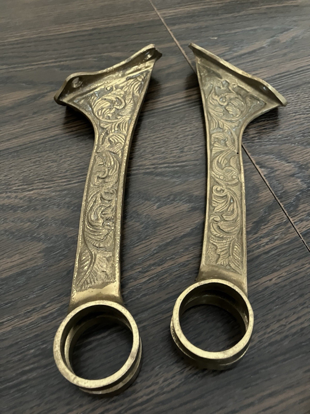 Antique Victorian Style Aged Brass Bar Footrest Brackets Set of 7