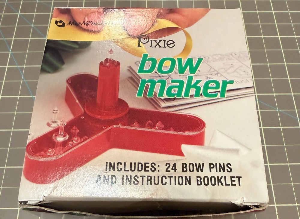Vintage 1985 Pixie Bow Maker 22 Pins Instruction Book Model 2702