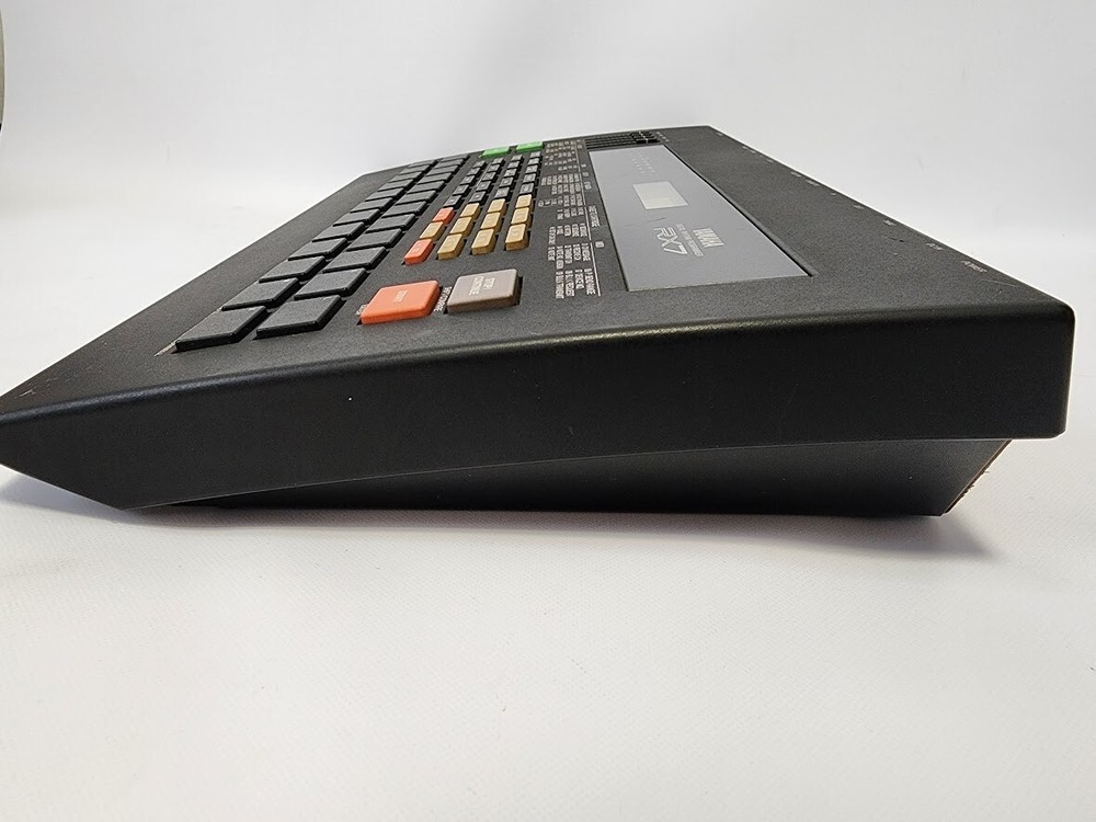 Yamaha RX7 Digital Rhythm Machine Programmer