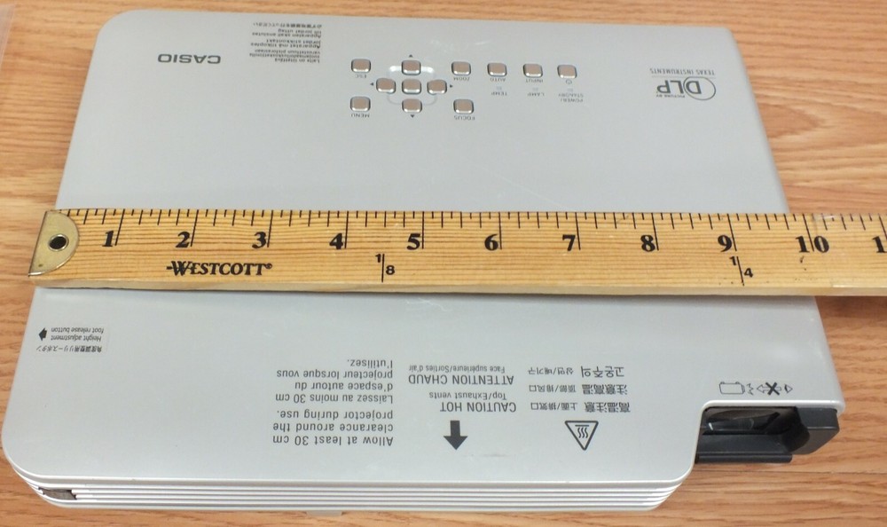 Genuine Casio (XJ-S30) 100-240V Texas Instruments Data Projector **READ**