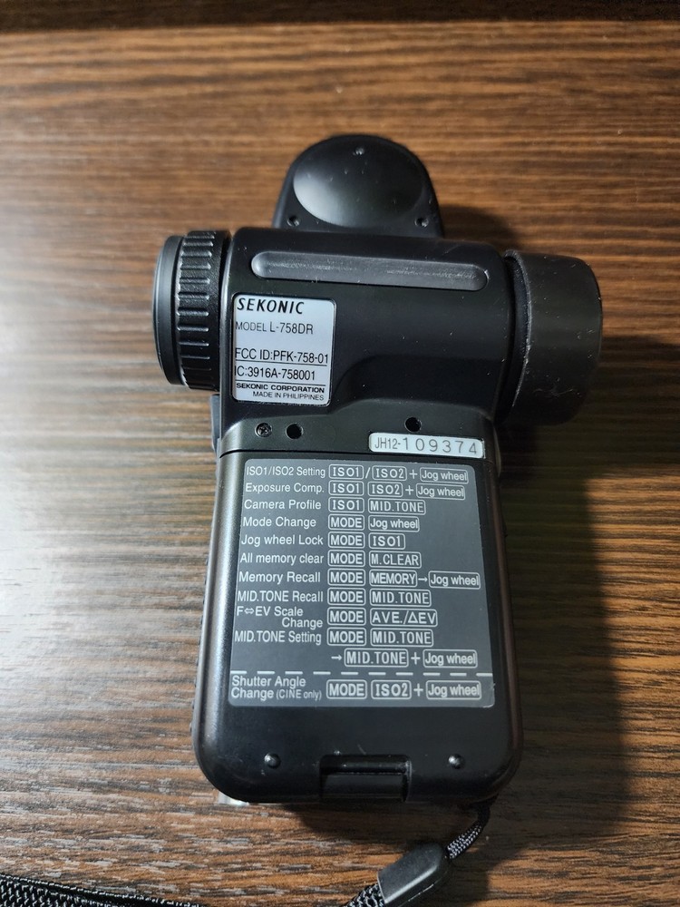 Sekonic L-758DR Digital Master Light Meter Exposure Profiling Wireless Trigger