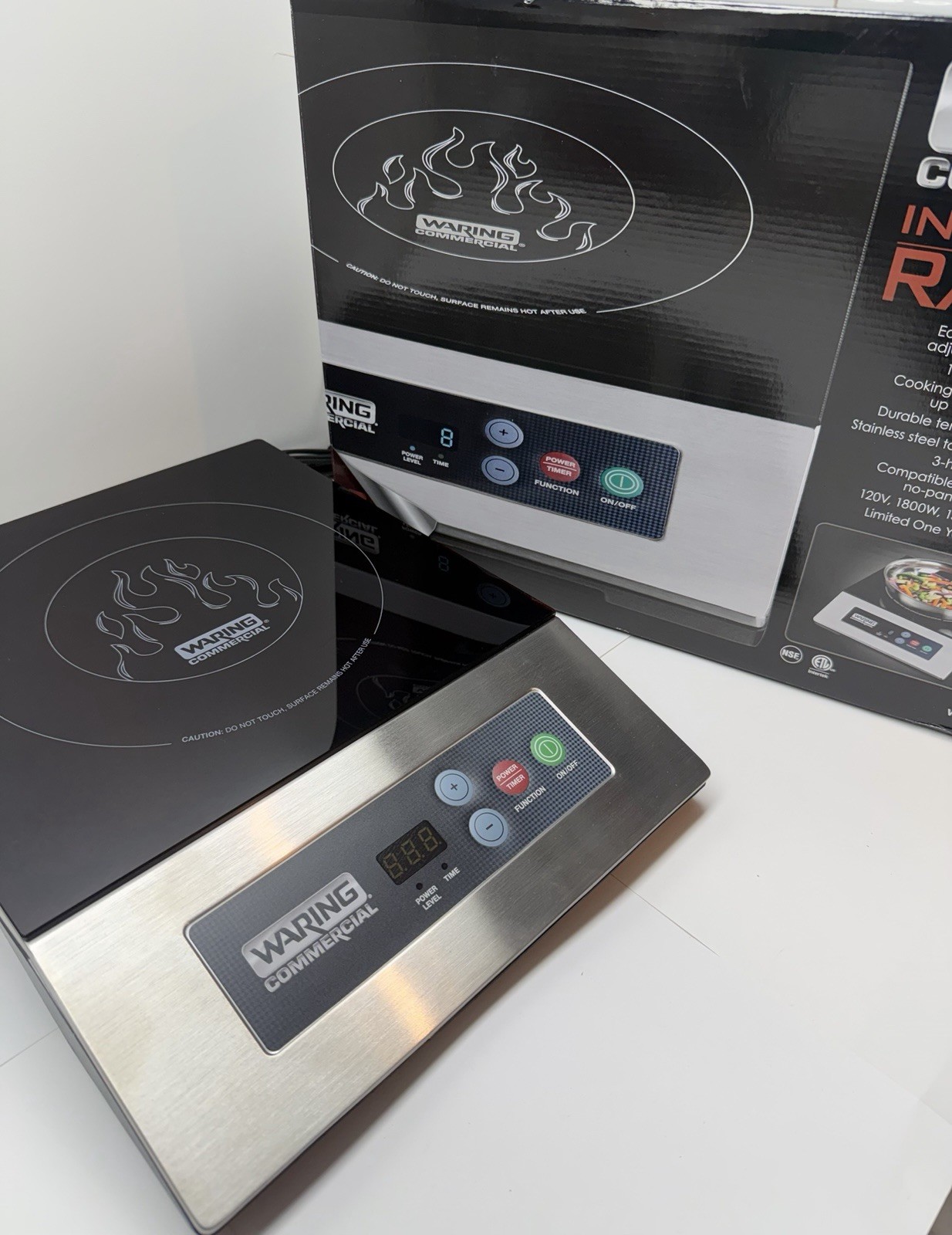 Waring Commercial WIH200 Light Duty Single Induction Range 10 power settings