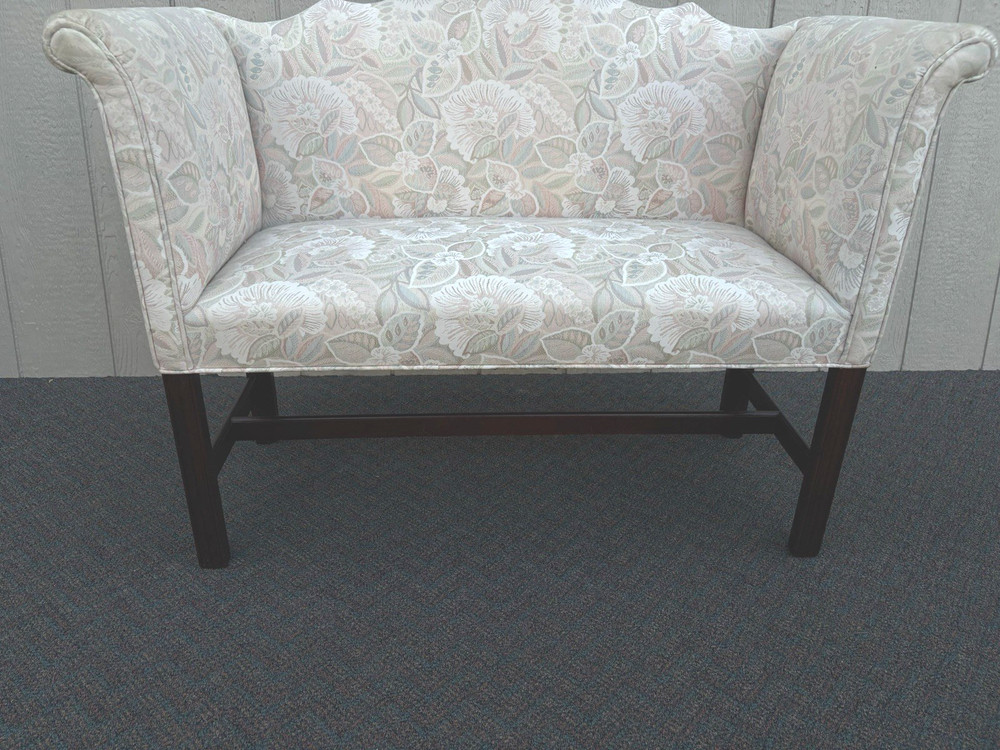66957 Custom Made Window Bench Vanity Ottoman Bench