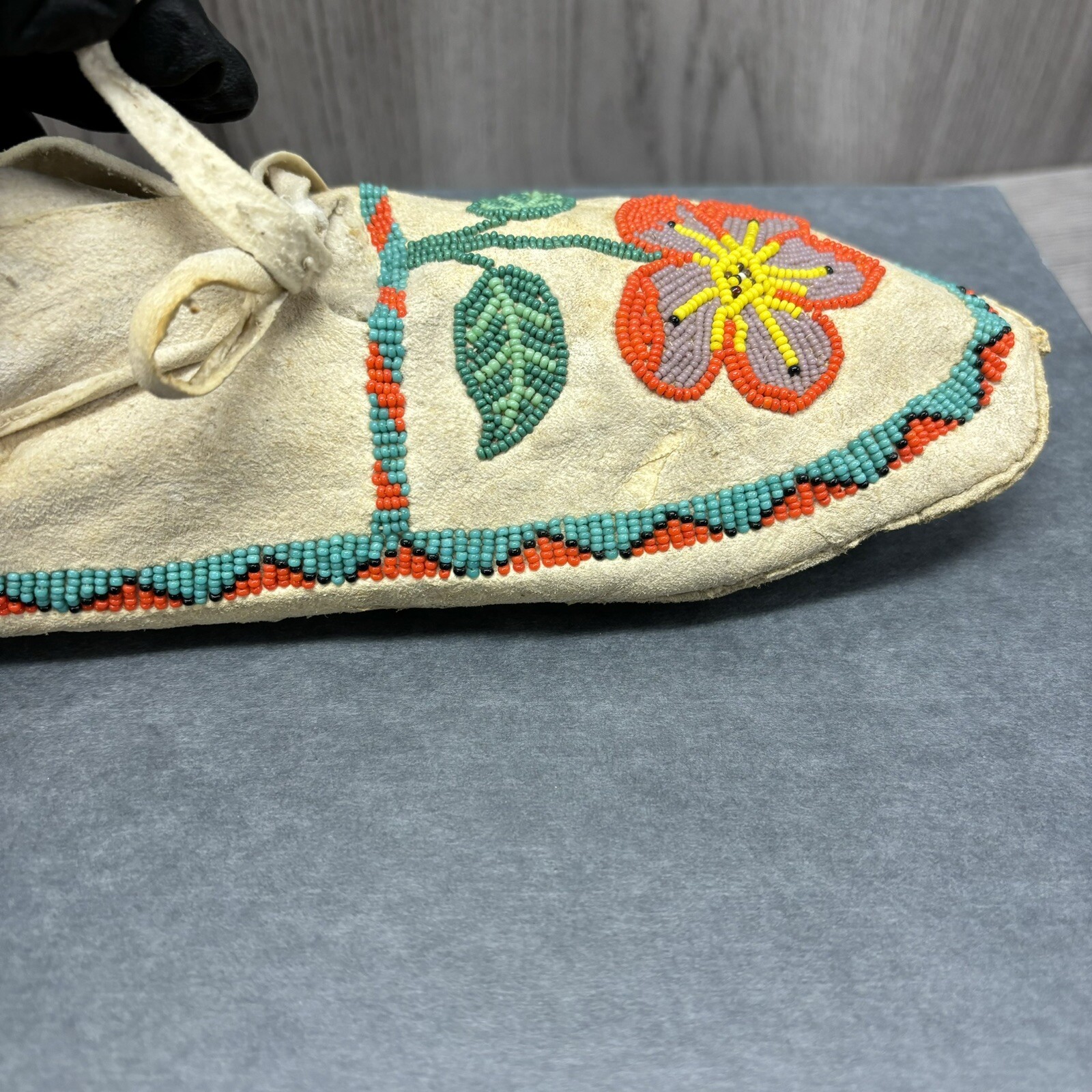 Antique Circa 1900 Northern Plains Beaded Moccasins Teal Orange Flower original