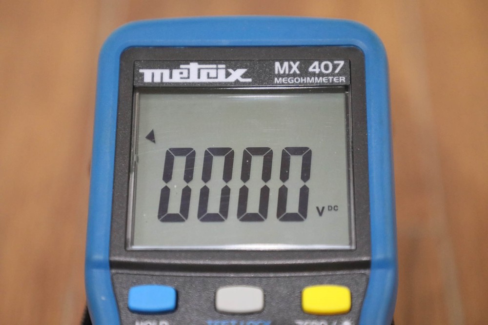 Metrix Megohmeter MX407 / Multimeter NDT Electrical Testing Wires Leads Current