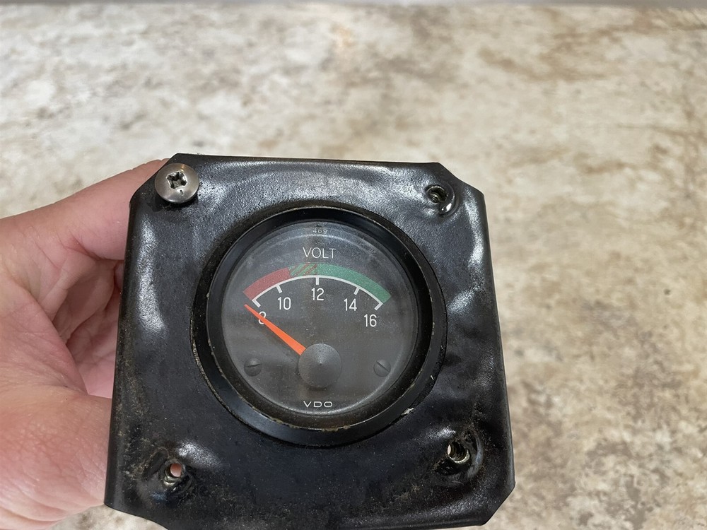 1958 Cessna 182 A VDO Volt Meter Voltage Voltmeter