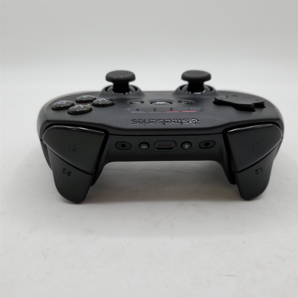 SteelSeries Nimbus+ Bluetooth Mobile Gaming Controller with iPhone Mount