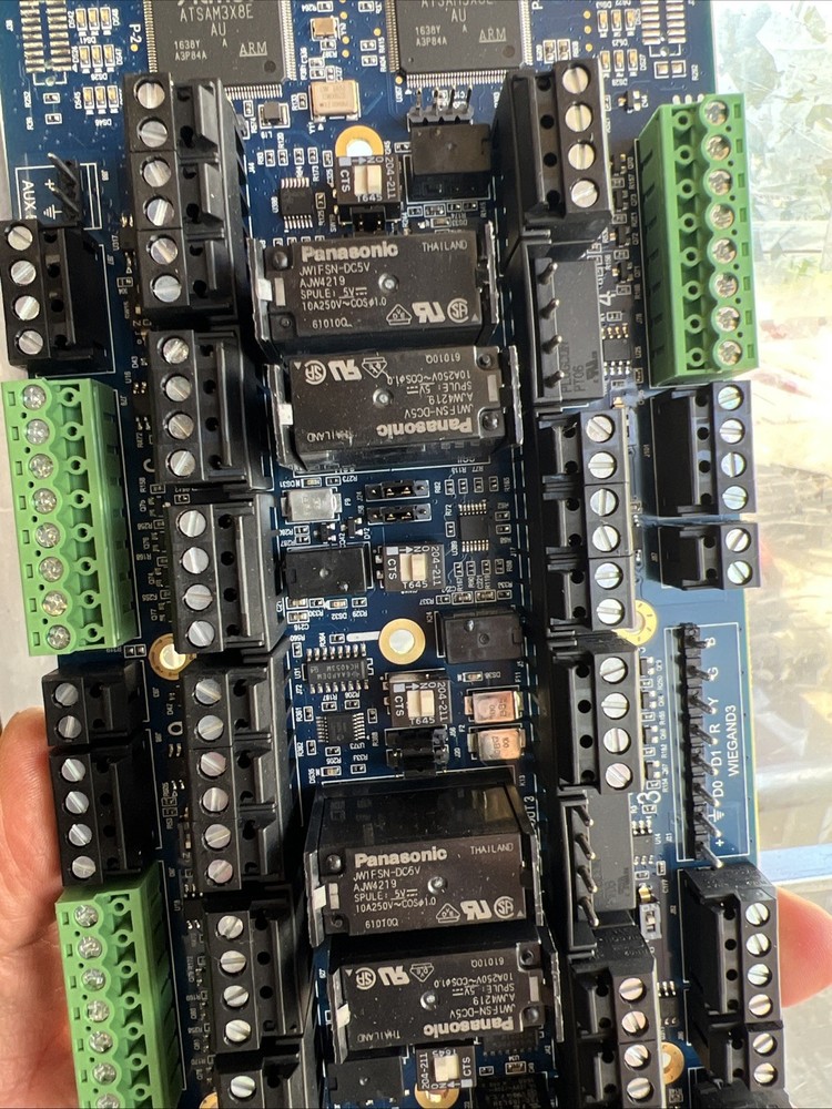 Software House USTAR-ACM 0312-5015-01 iSTAR Ultra 8-Reader Access Control Module