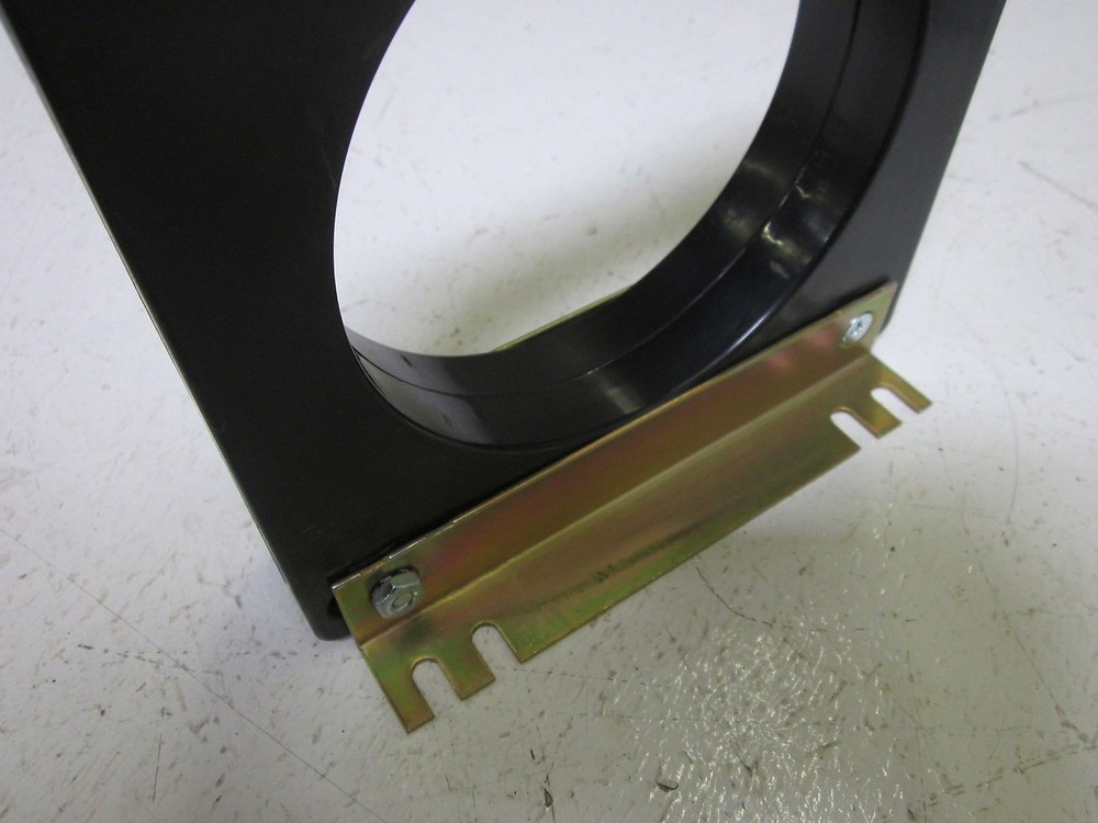 ELECTROMAGNETIC 19SHT-122 CURRENT TRANSFORMER 600V UNMP
