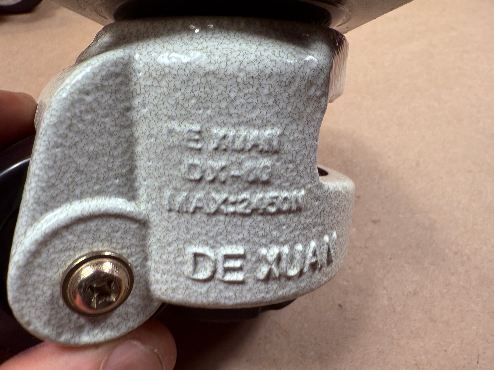 Bolton Tools 4pcs 60F Retractable Leveling Machine 2" Caster Plate 550lbs Nylon