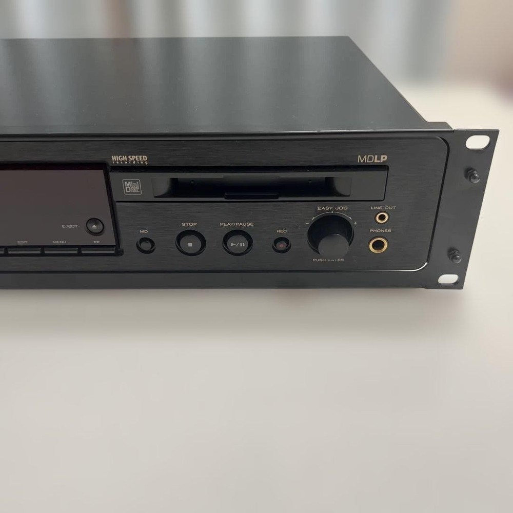 USED Marantz CM6001 CD/MD Combination Player 　black All Function