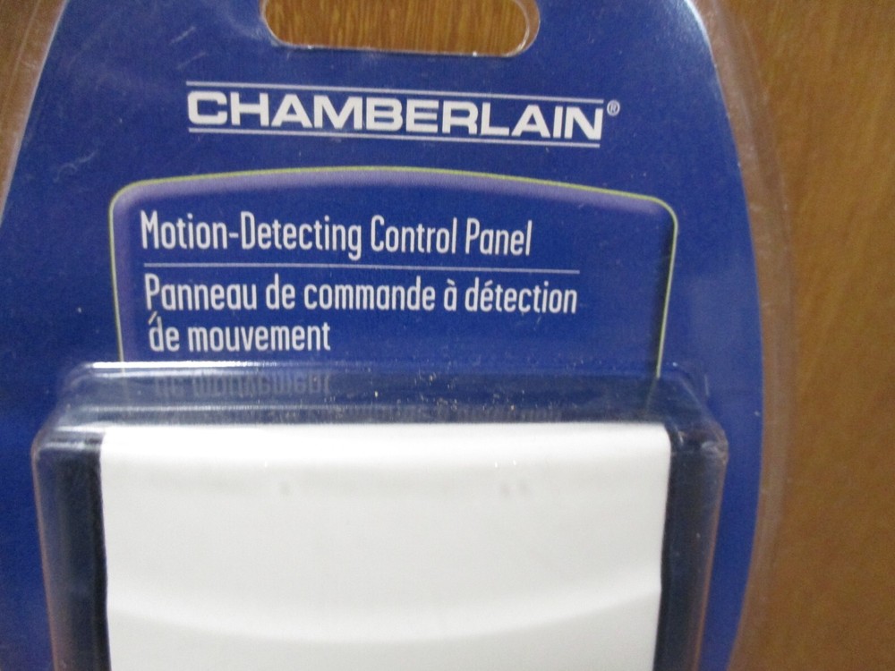 CHAMBERLAIN MOTION DETECTING CONTROL PANEL PART#935C, NEW