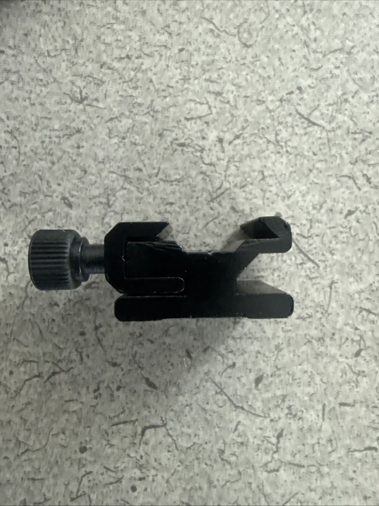 Universal Cold Shoes Mount Adapter for LED Flash Light, Microphone, and Camera