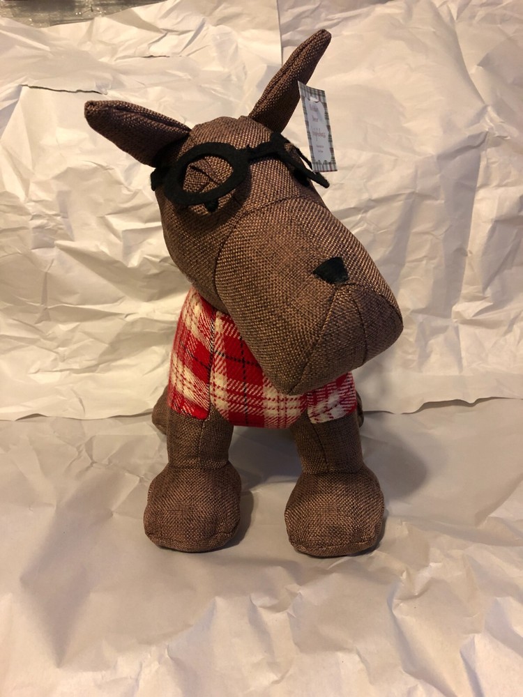 Brown Dog Decor