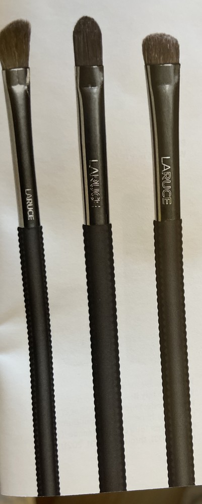 Laruce 3 Piece Set - Concealer, Angle Shading & Short Shadow Brushes. Sealed