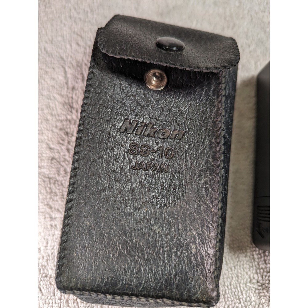 NIKON SPEED LIGHT SB-E - Shoe Mount Camera Flash w/ Case USED UNTESTED