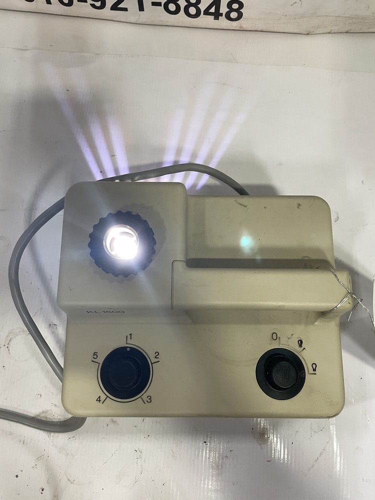 SCHOTT KL1500 Fiber Optic Light Source