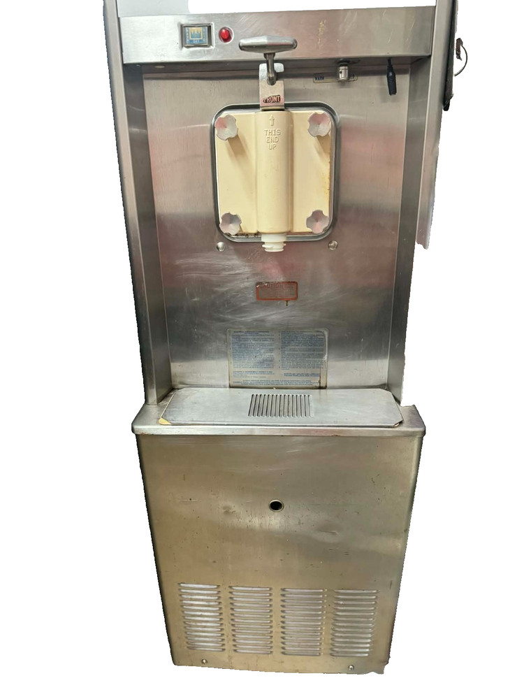 Ice Cream machine/ Resturaunt size.