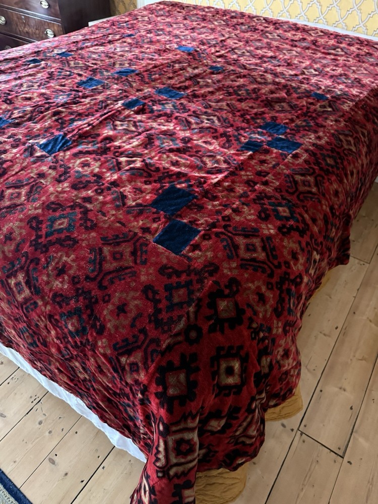 Antique Heavy Chenille /Patchwork Bedcover Quilt - King Size