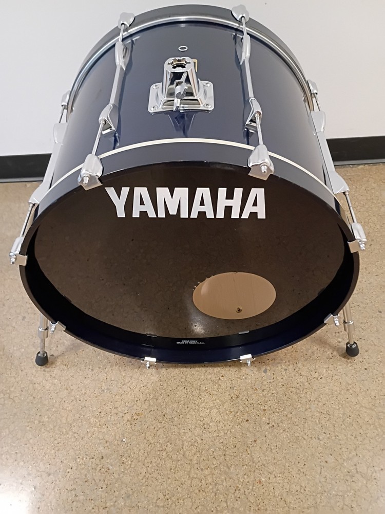 YAMAHA BASS DRUM 22"