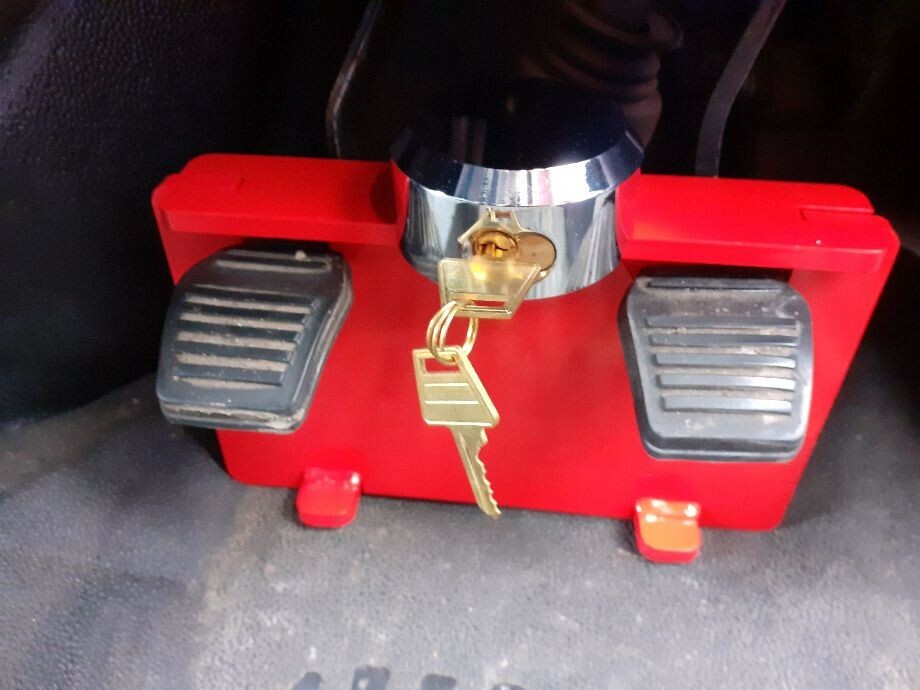 FORD TRANSIT Mk 6 /  2000  2006  SECURITY PEDAL LOCK