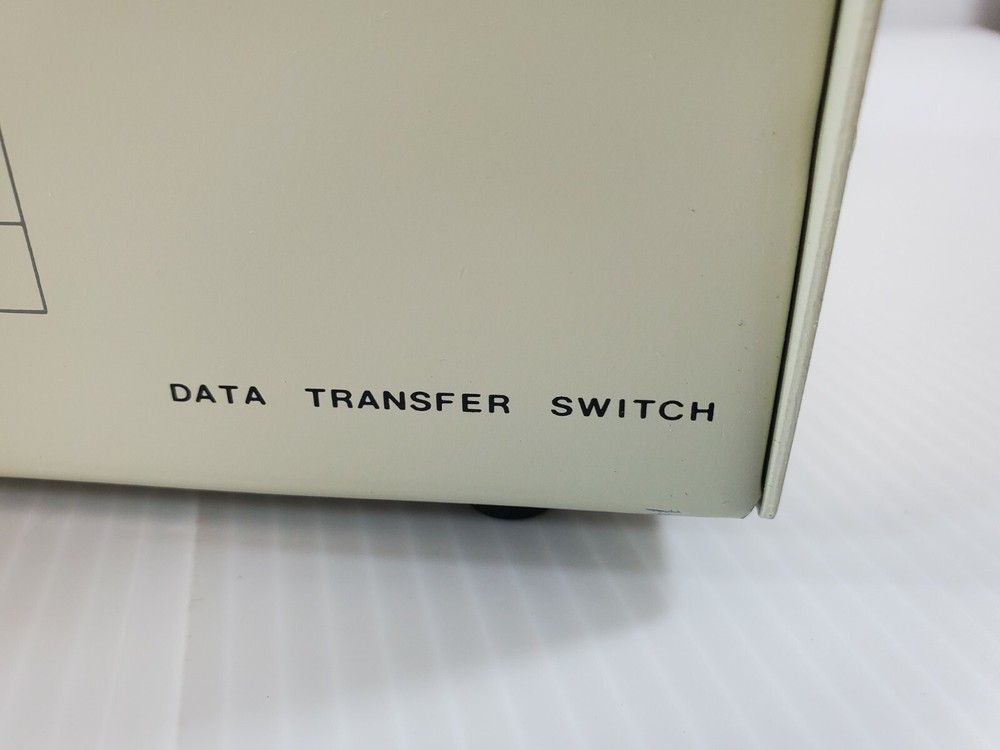 DATA TRANSFER SWITCH BOX VINTAGE UNUSED