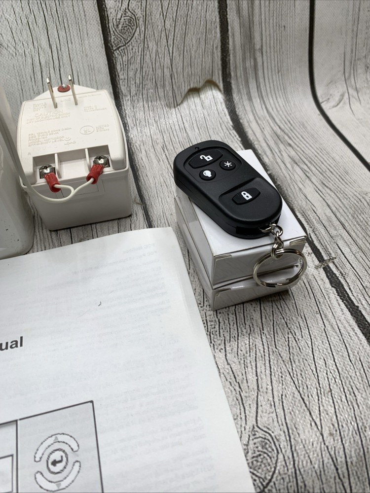 GE Simon XT Security System Panel And Accessories