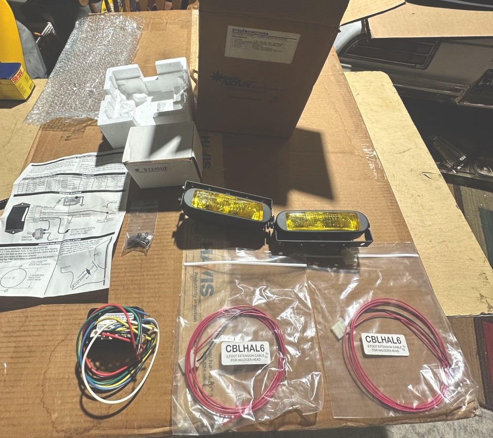 Sound off signal universal solid state flasher & 2 Amber multi pattern Light Kit