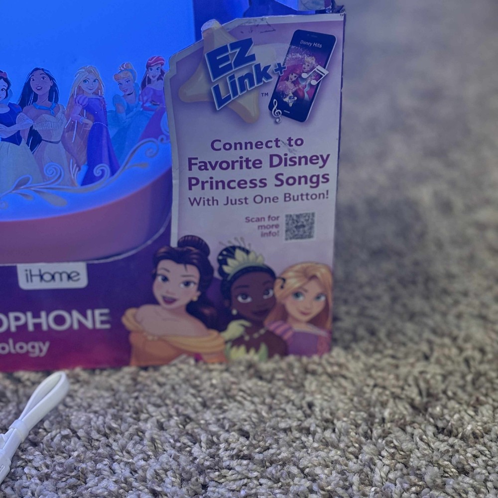 Disney Princess EZ Link plus Bluetooth Karaoke *MISSING WIRELESS MICROPHONE*