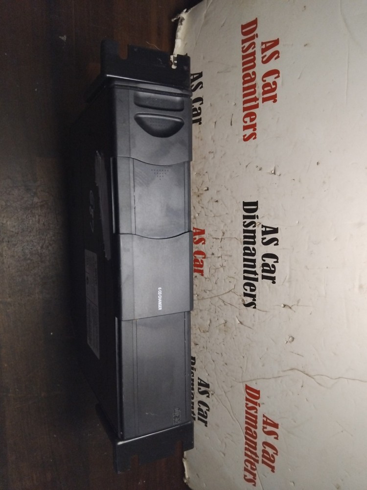 BMW E87 6 CD Disk Changer 6977759 - L13 #A4