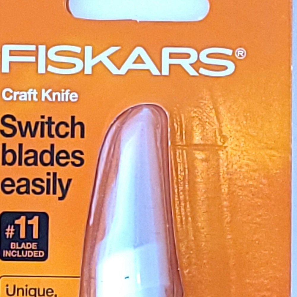 FISKARS Craft Knife - Change Blades Quickly and Easily