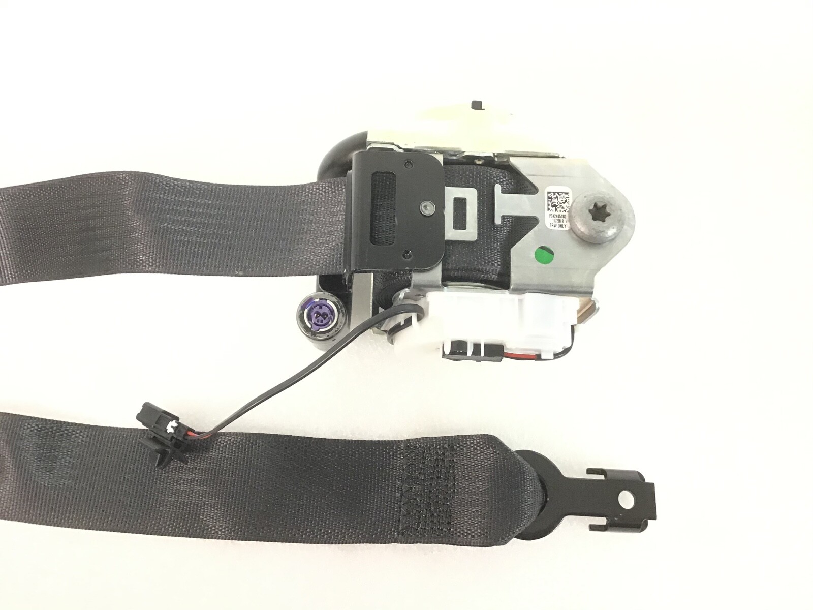 2019 2020 2021 2022 Chevy Silverado 1500 front right seat belt BLACK 84512913