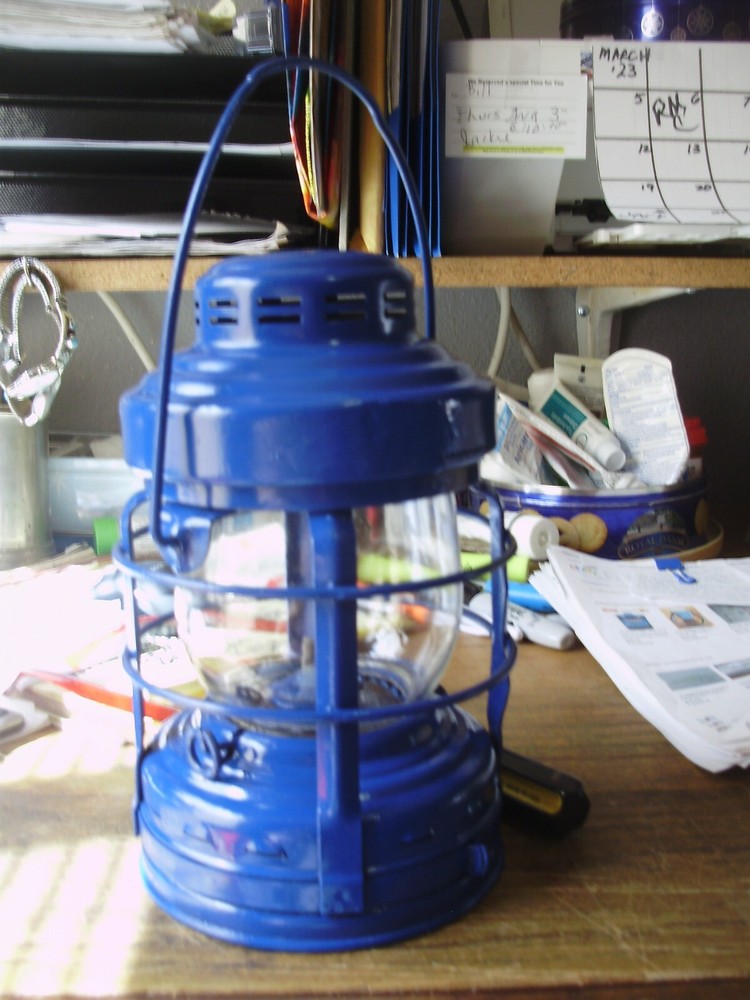 EMBURY MODEL 225 BLUE CONTRACTOR'S LANTERN